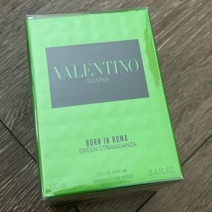 Valentino Born in Roma Donna Green Stravaganza Eau De Parfum 100ml